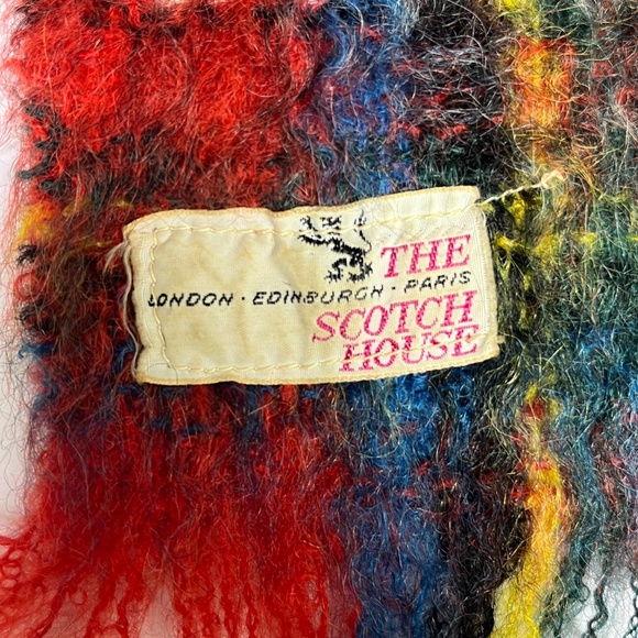 Vintage Tartan Scarf by The Scotch House 100% Mohair / Wool, Classic Plaid - Picture 6 of 6